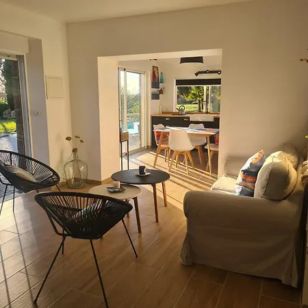 Loft De Bartuel A 5 Min De Nogaro 住宿加早餐酒店